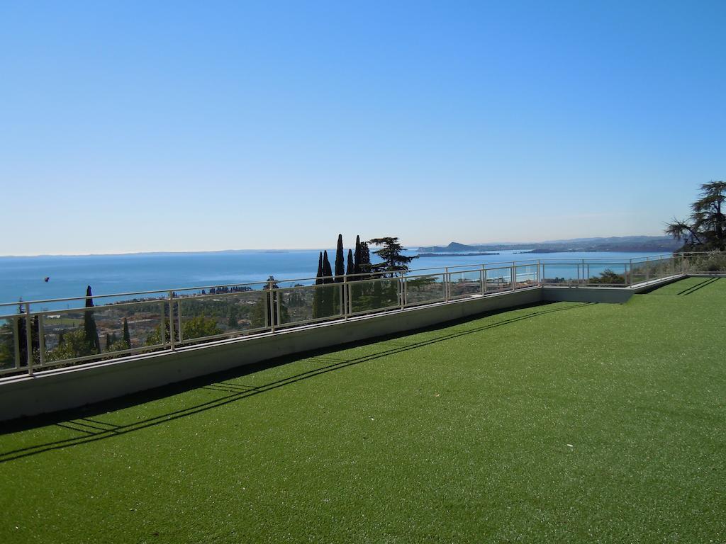 Residence Il Poggio Al Sole Toscolano Maderno Dış mekan fotoğraf