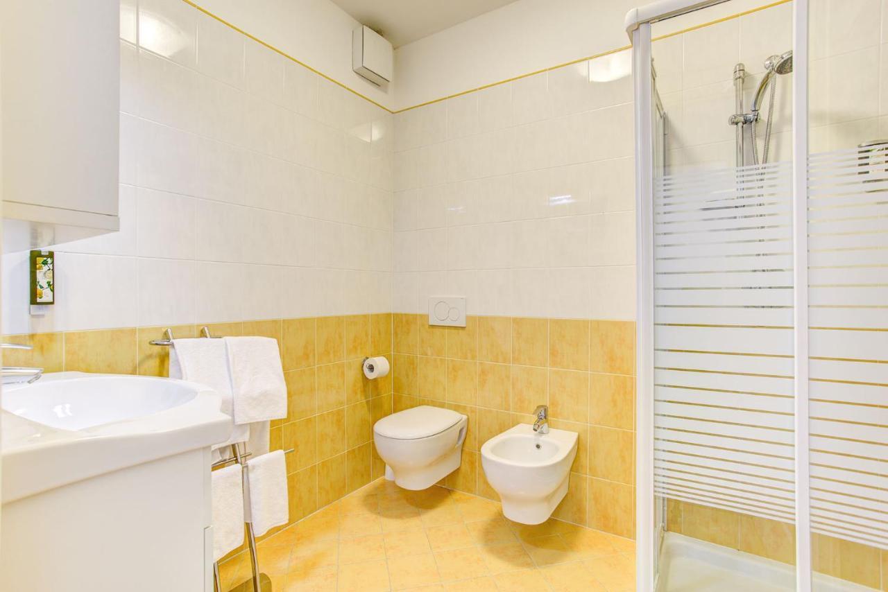 Residence Il Poggio Al Sole Toscolano Maderno Dış mekan fotoğraf